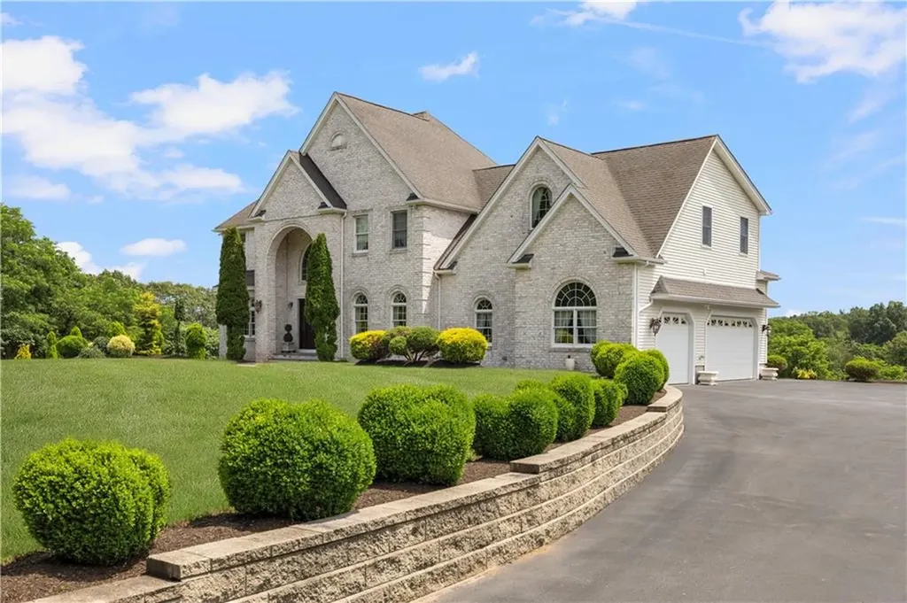 385 Scott Road Cumberland RI 02864