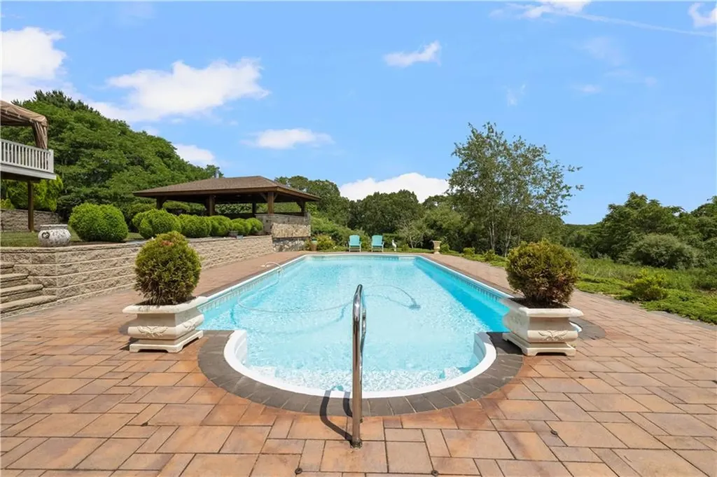 385 Scott Road Cumberland RI 02864
