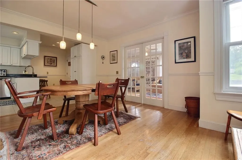 46 Highland Avenue Westerly RI 02891