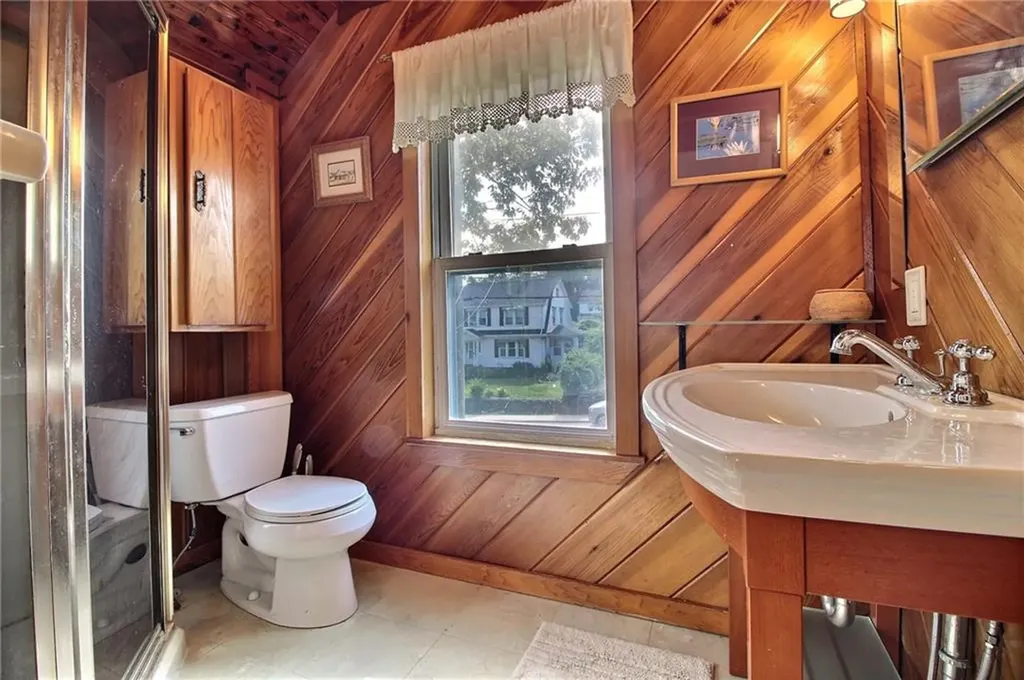 46 Highland Avenue Westerly RI 02891