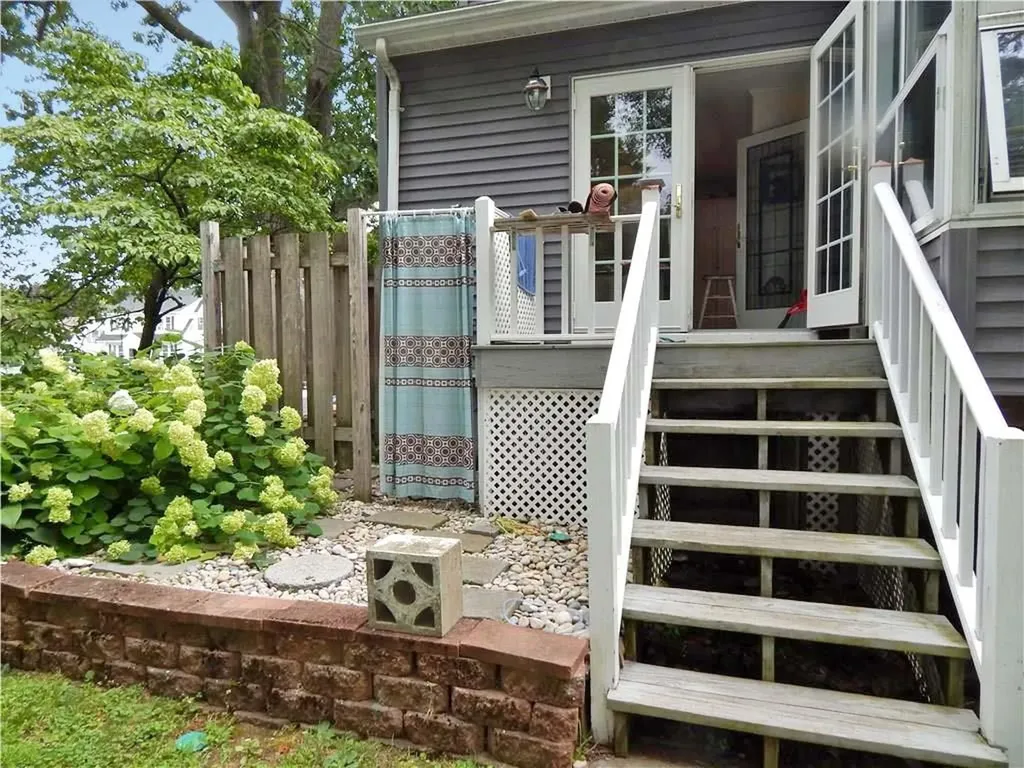 46 Highland Avenue Westerly RI 02891