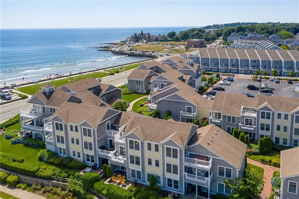 20 Narragansett Avenue Narragansett RI 02882