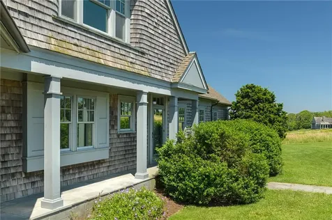 17 Ferolbink Way Little Compton RI 02837