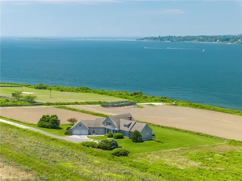 17 Ferolbink Way Little Compton RI 02837