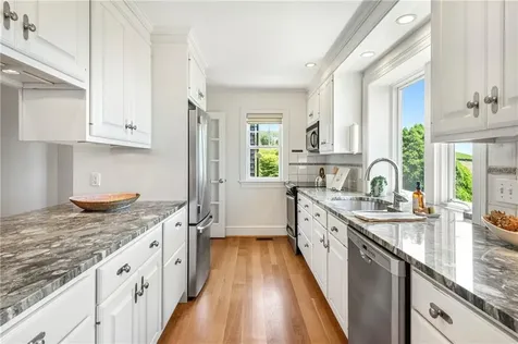 17 Ferolbink Way Little Compton RI 02837