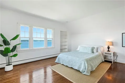 17 Ferolbink Way Little Compton RI 02837