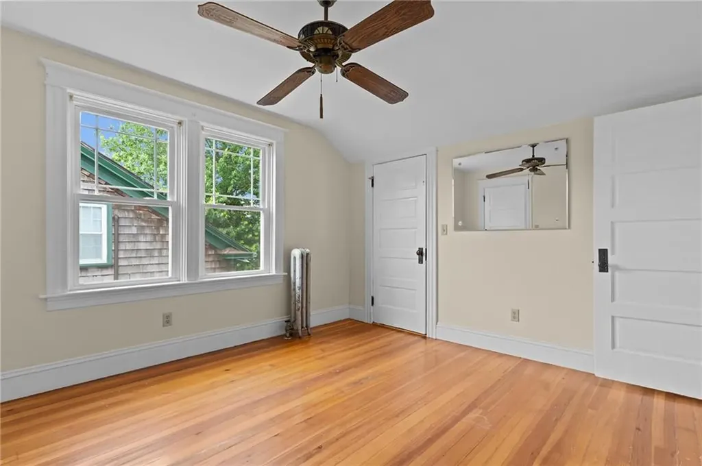 8 Parkman Street Providence RI 02907