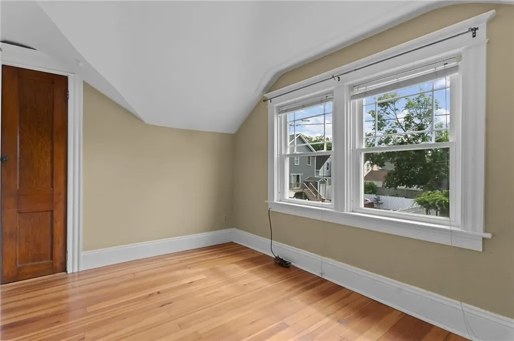 8 Parkman Street Providence RI 02907
