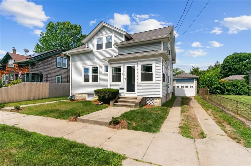 8 Parkman Street Providence RI 02907