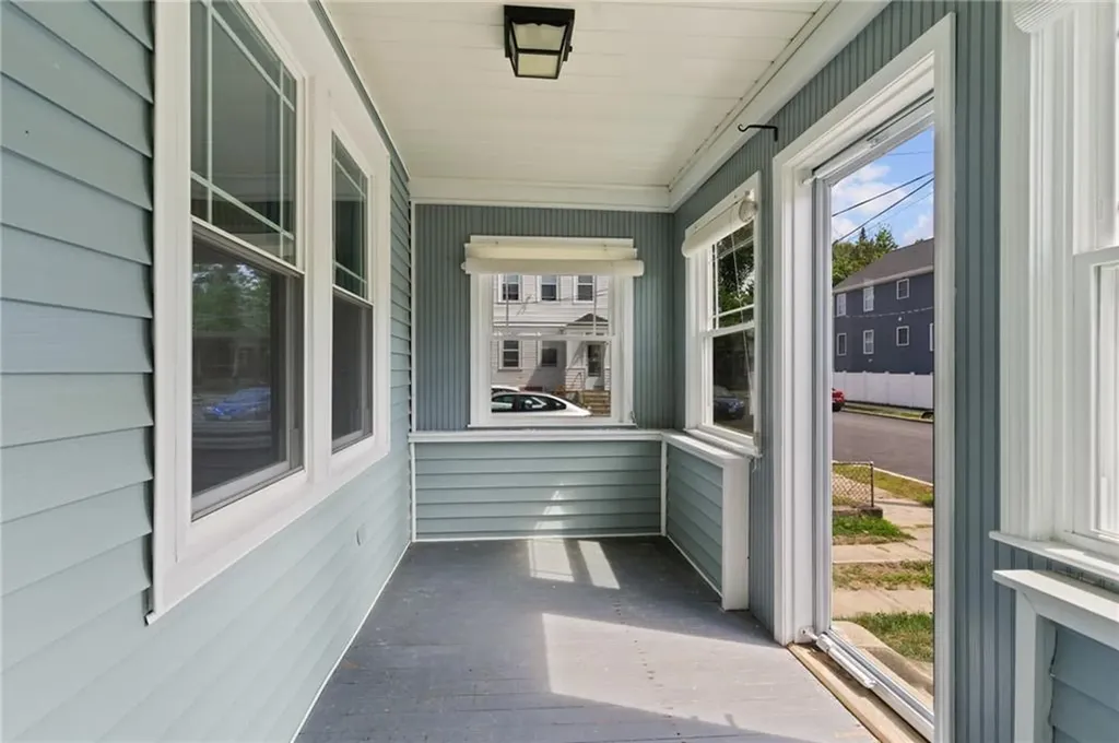 8 Parkman Street Providence RI 02907