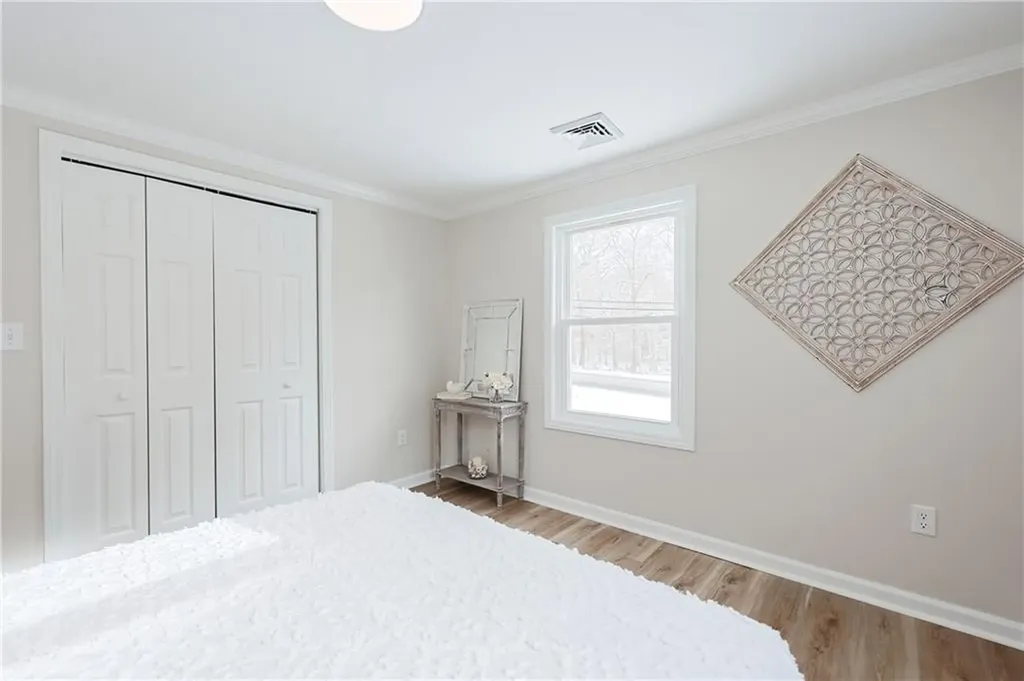 137 Crandall Road Tiverton RI 02878