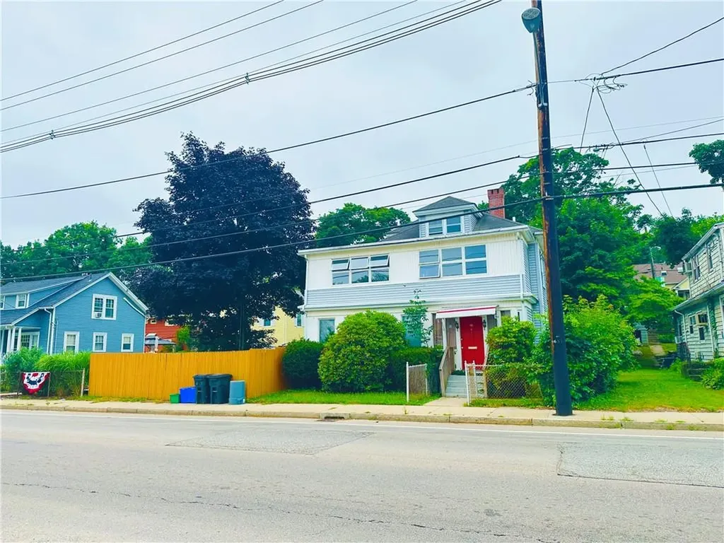 98 Putnam Pike Johnston RI 02919