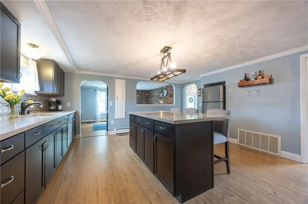 9 Pequot Avenue Cumberland RI 02864