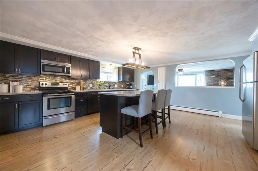 9 Pequot Avenue Cumberland RI 02864