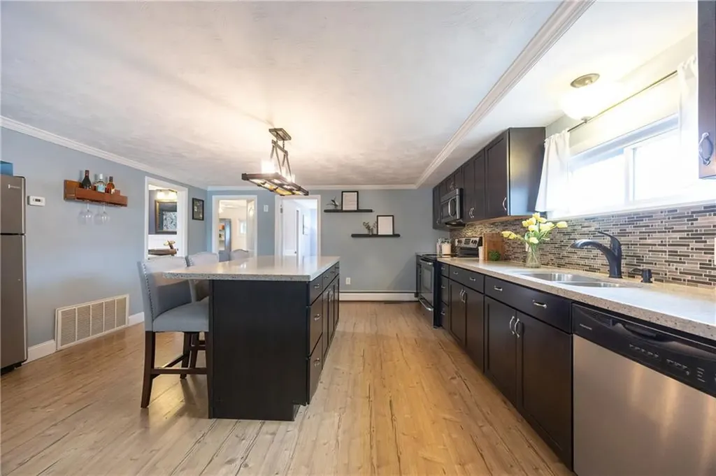 9 Pequot Avenue Cumberland RI 02864