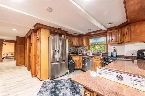 584 Division Street East Greenwich RI 02818