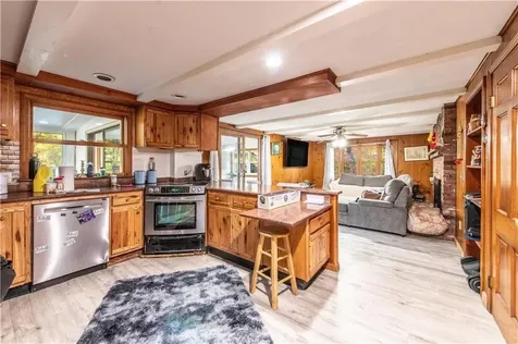 584 Division Street East Greenwich RI 02818