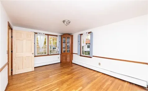 584 Division Street East Greenwich RI 02818