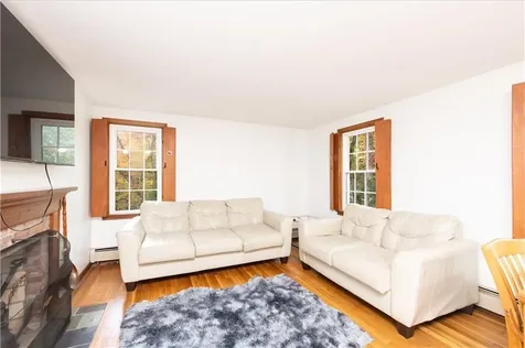 584 Division Street East Greenwich RI 02818