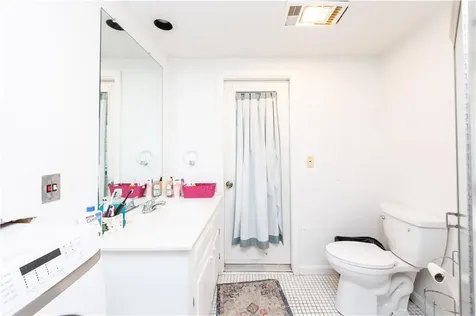 584 Division Street East Greenwich RI 02818