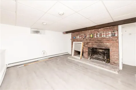 584 Division Street East Greenwich RI 02818