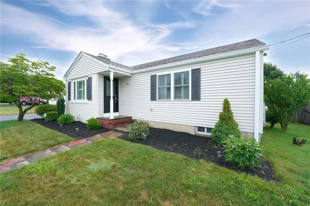 14 Willow Drive Cranston RI 02920