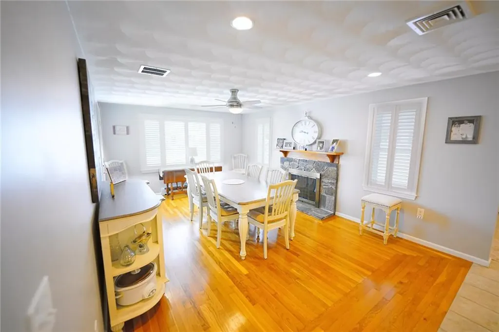 14 Willow Drive Cranston RI 02920