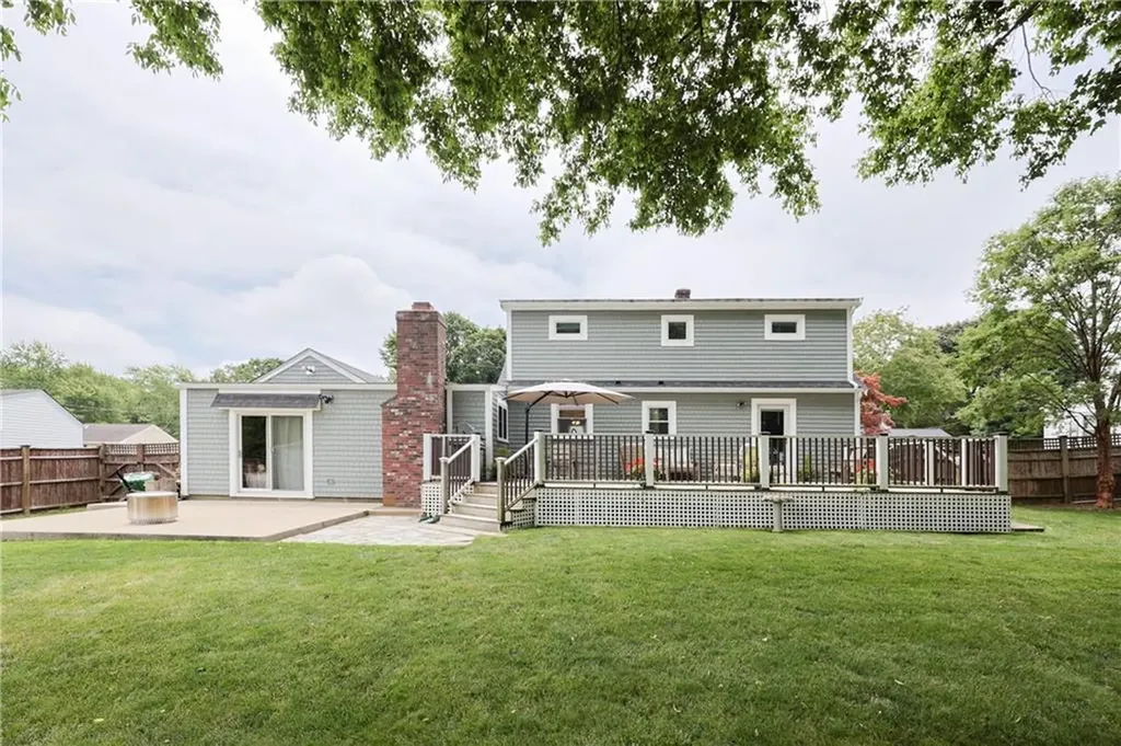 15 Terrace Drive Bristol RI 02809