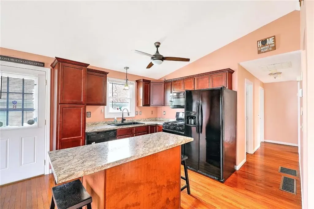 28 Plant Street Cumberland RI 02864