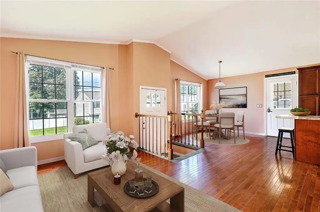 28 Plant Street Cumberland RI 02864