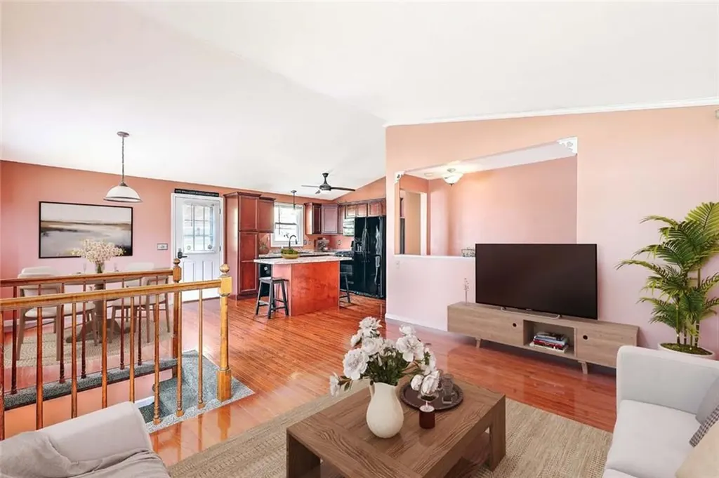 28 Plant Street Cumberland RI 02864