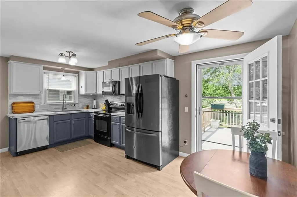 17 Linwood Drive Coventry RI 02816
