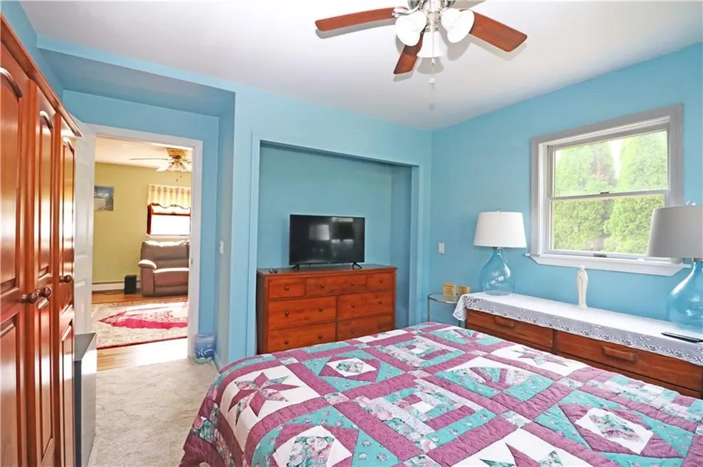 17 Metacomet Street Portsmouth RI 02871