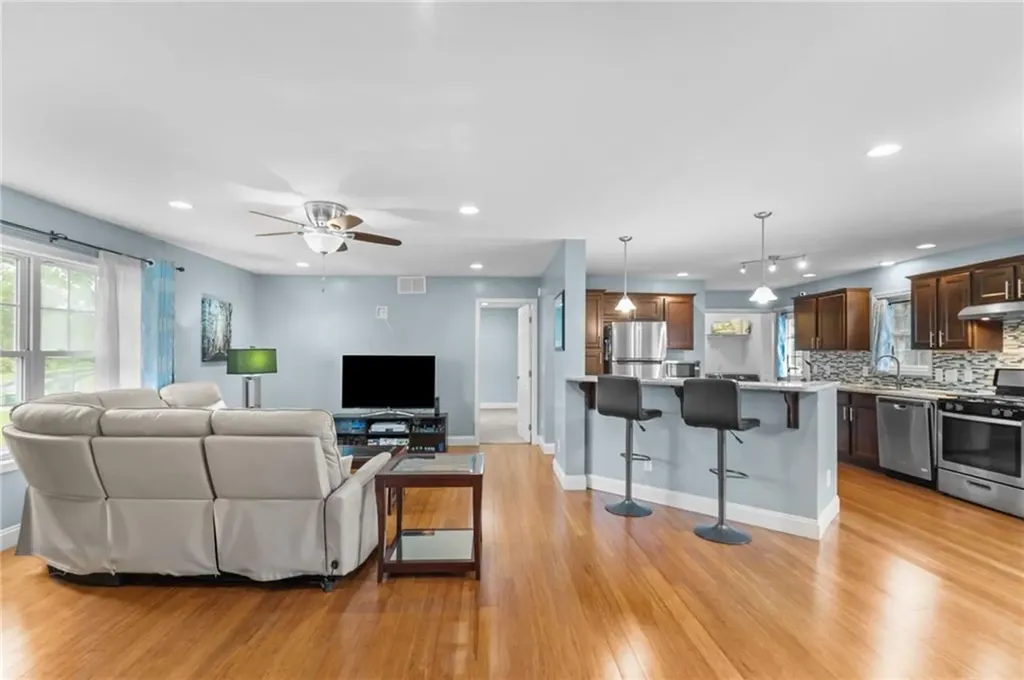 11 Eric Court Portsmouth RI 02871