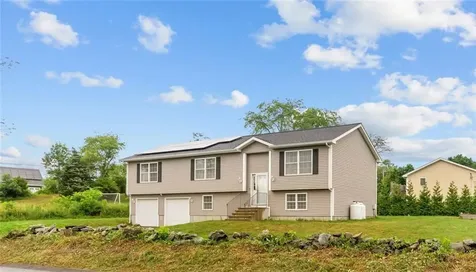 11 Eric Court Portsmouth RI 02871