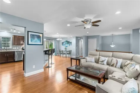 11 Eric Court Portsmouth RI 02871