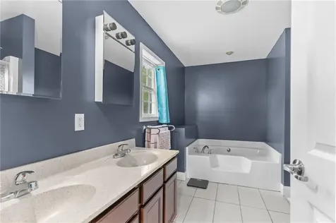 11 Eric Court Portsmouth RI 02871