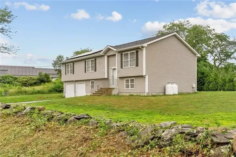 11 Eric Court Portsmouth RI 02871