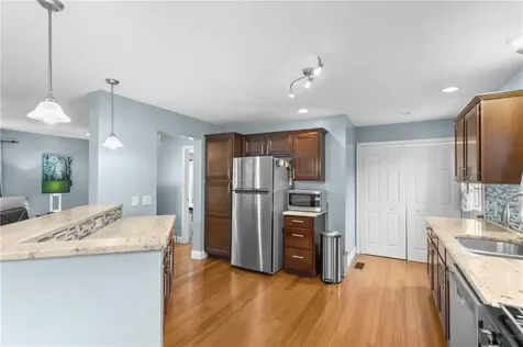 11 Eric Court Portsmouth RI 02871