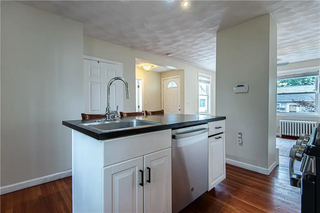 9 Locust Street Providence RI 02906