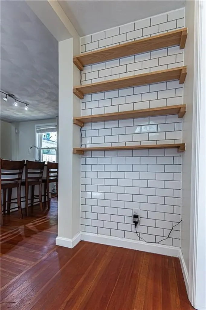 9 Locust Street Providence RI 02906
