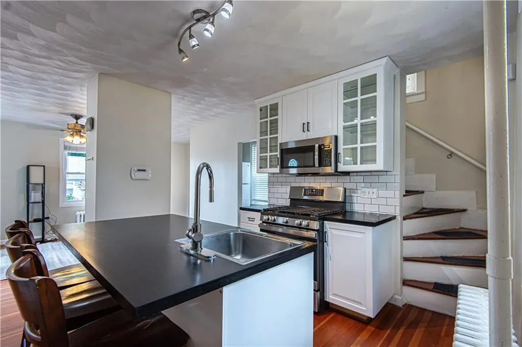 9 Locust Street Providence RI 02906