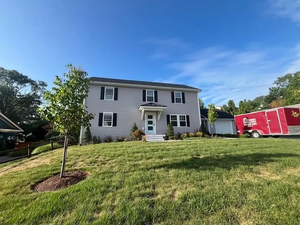 122 Fatima Drive Bristol RI 02809