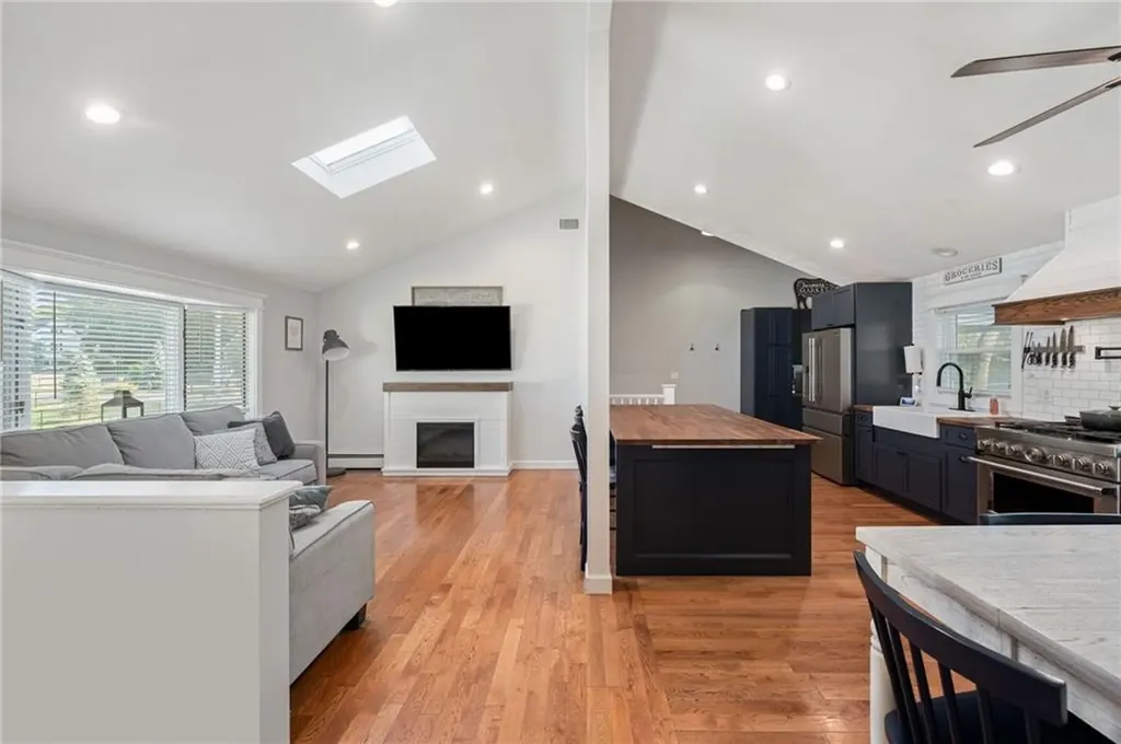 45 Lockwood Street Warwick RI 02889