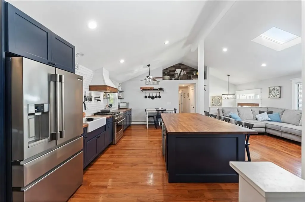 45 Lockwood Street Warwick RI 02889