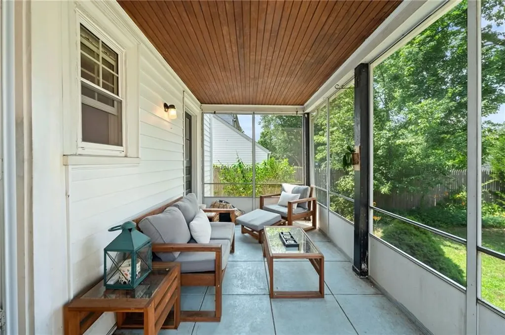 167 Canonchet Avenue Warwick RI 02888