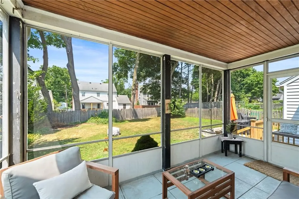 167 Canonchet Avenue Warwick RI 02888