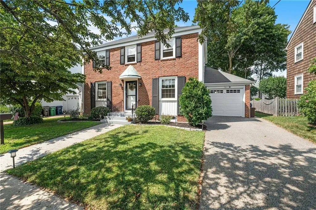 167 Canonchet Avenue Warwick RI 02888