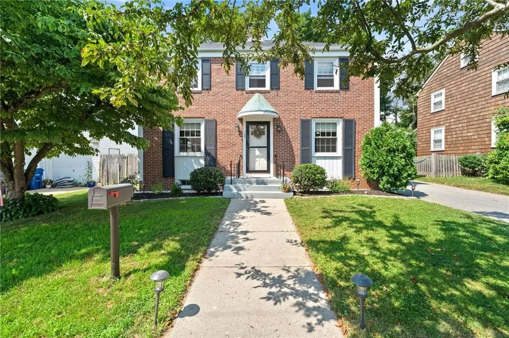 167 Canonchet Avenue Warwick RI 02888