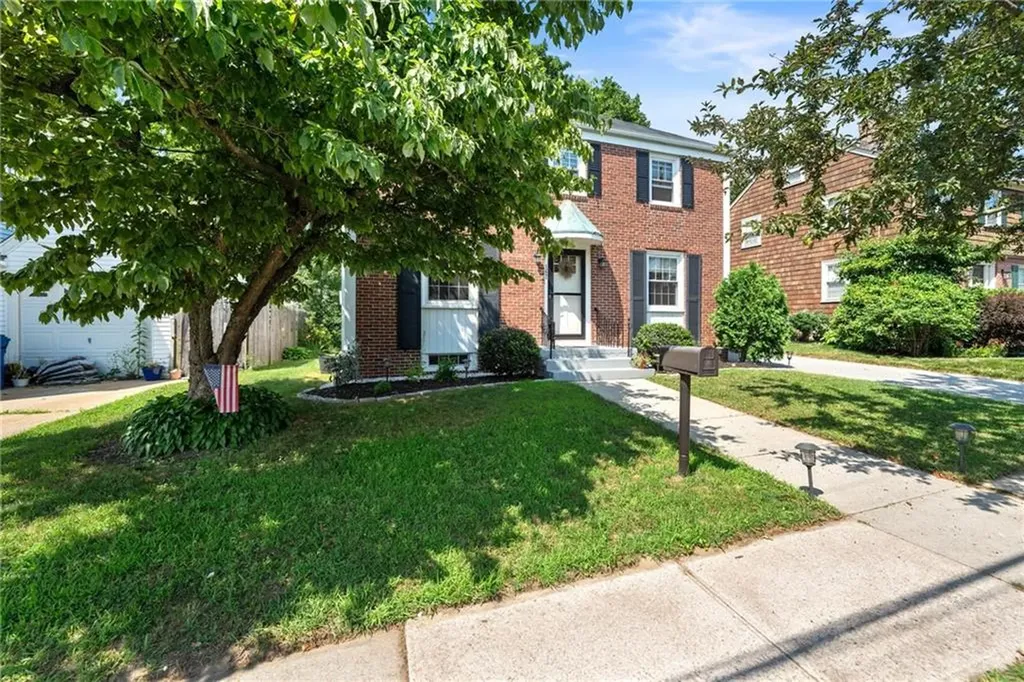 167 Canonchet Avenue Warwick RI 02888
